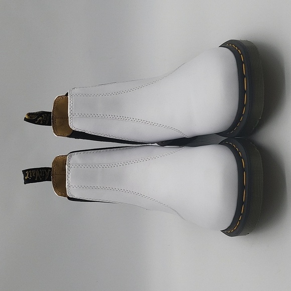 1256- Dr. Martens Chelsea Boots White Size 10 – Never Worn - Picture 4 of 11